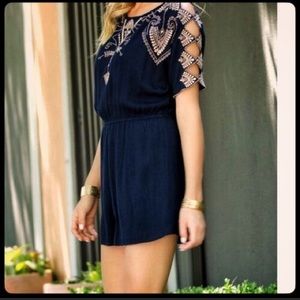 Beautiful! Alya Embroidered Shorts Romper sz S